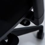 نيتشر كرسي مكتب أسود دوار متحرك بمسند رأس وودي