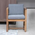 مومجي كرسي من الخشب وودي