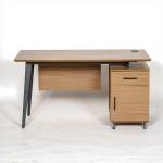 مكتب ناقو 140 سم بني وودي