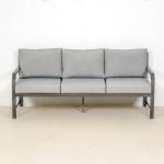 نيس جلسة خارجية ثلاثية وودي