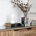 حامل شموع من السيراميك أبيض وودي