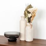 فازة مع ورد مجفف سكري وودي