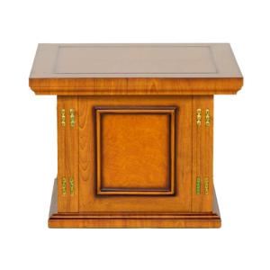 طاولة شاي كلاسيك صغيرة وودي