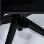 نيتشر كرسي مكتب أسود دوار متحرك بمسند رأس وودي