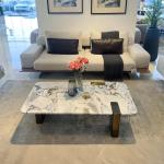 ويلز طاولة وسط مستطيلة بسطح بورسلان وودي