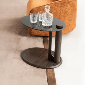 بوليرو طاولة جانبية بسطح زجاجي وودي