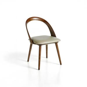 سيرينا كرسي وودي