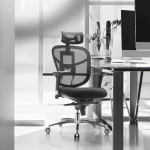 كرسي مكتب بمقعد مبطن من الاسفنج وودي