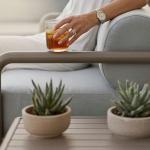 أطلس كنب خارجي ثنائي رمادي بإطار معدني وودي